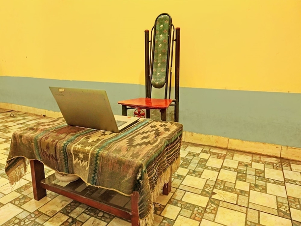 Imagen de los interiores del Hotel OYO Life 92936 Kost Teteh Erni Karawang. Foto 17