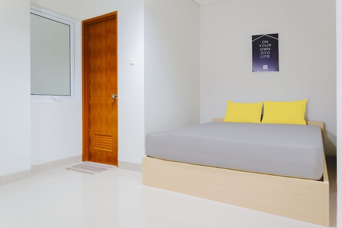 Imagen de la habitación del Hotel OYO Life 92936 Kost Teteh Erni Karawang. Foto 5