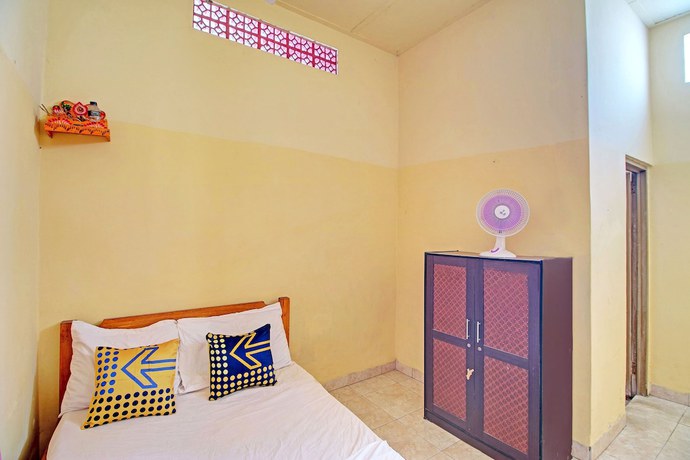Imagen de la habitación del Hotel OYO Life 92954 Shanti Kost. Foto 7