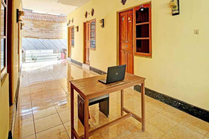 Imagen de los interiores del Hotel OYO Life 92954 Shanti Kost. Foto 20