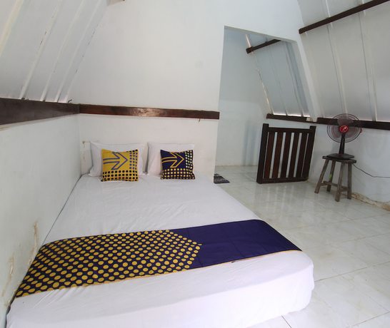 Imagen de la habitación del Hotel OYO Life 93125 Kos Bale Lumbung Syariah. Foto 7