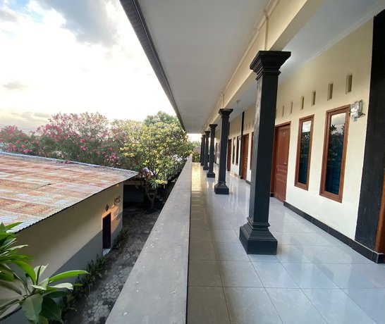 Imagen general del Hotel OYO Life 93155 Wisma Sarah. Foto 1