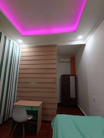 Imagen de la habitación del Hotel OYO Life 93158 Kost Asaka. Foto 11