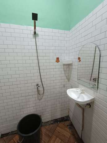 Imagen de la habitación del Hotel OYO Life 93158 Kost Asaka. Foto 19