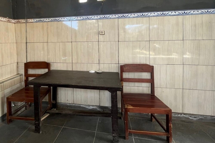 Imagen de los interiores del Hotel OYO Life 93255 Kosan Teratai Jaya. Foto 10