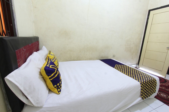 Imagen de la habitación del Hotel OYO Life 93260 Bale Kosan. Foto 5