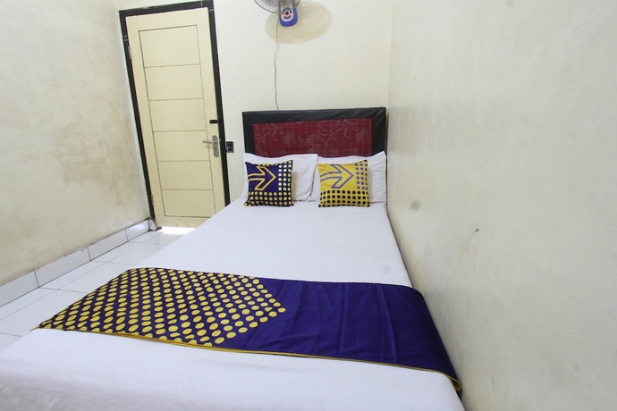 Imagen de la habitación del Hotel OYO Life 93260 Bale Kosan. Foto 9