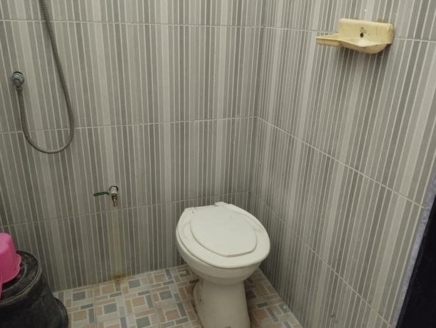 Imagen de la habitación del Hotel OYO Life 93265 Kos Cendana Seruni Raya. Foto 8