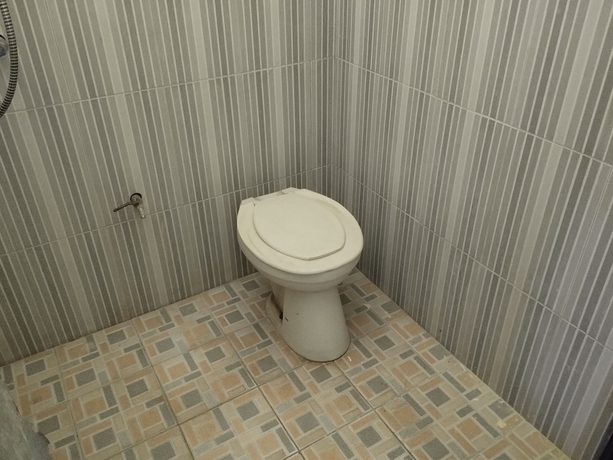 Imagen de la habitación del Hotel OYO Life 93265 Kos Cendana Seruni Raya. Foto 11