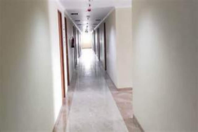Imagen de los interiores del Hotel OYO Life 93374 Andira Inn. Foto 15