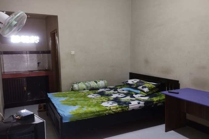 Imagen de la habitación del Hotel OYO Life 93403 Penginapan Adinda. Foto 7