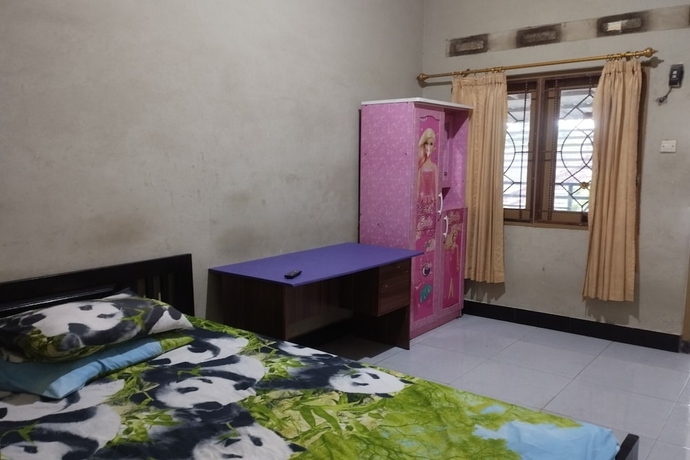 Imagen de la habitación del Hotel OYO Life 93403 Penginapan Adinda. Foto 9