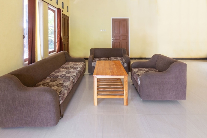 Imagen de los interiores del Hotel OYO Life 93409 Anugrah House. Foto 15