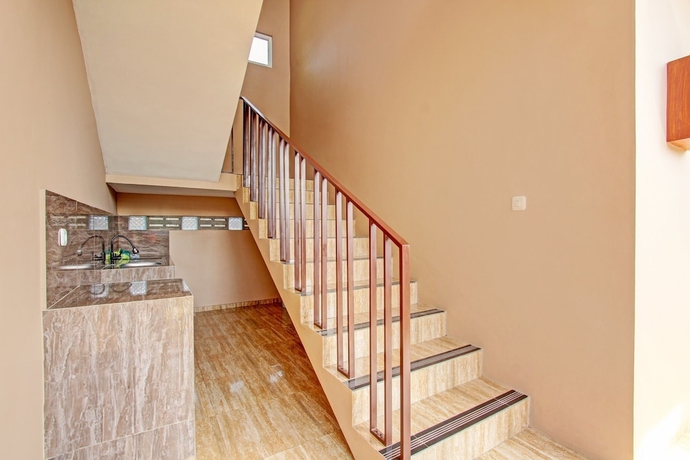 Imagen de los interiores del Hotel OYO Life 93497 Griya Kost Rr. Foto 19