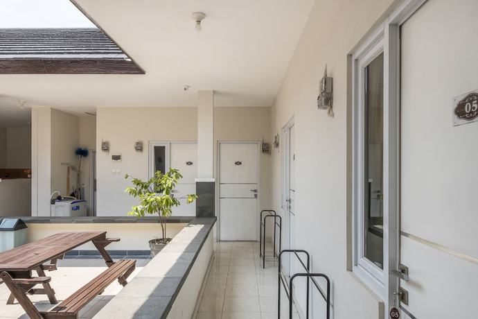 Imagen de los interiores del Hotel OYO Living 1877 Side Corner. Foto 19