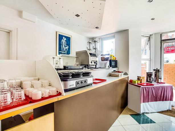 Imagen general del Hotel OYO London Guest House. Foto 10