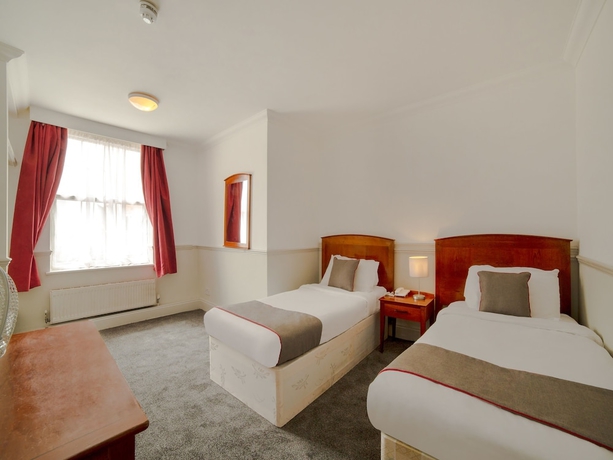 Imagen de la habitación del Hotel OYO London Luton. Foto 8