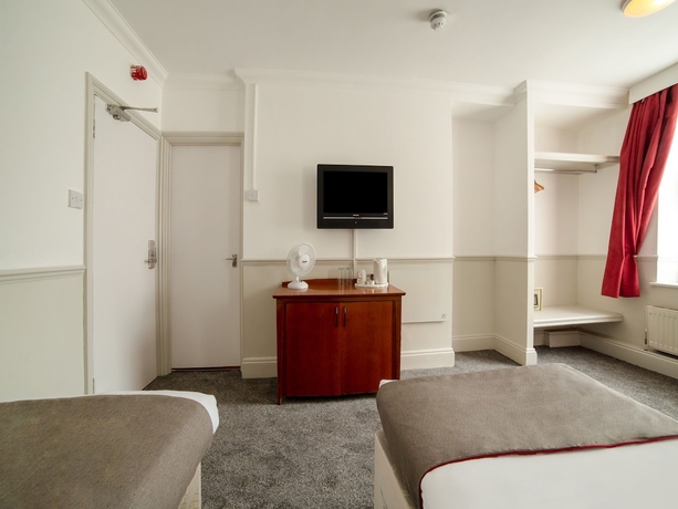 Imagen de la habitación del Hotel OYO London Luton. Foto 9