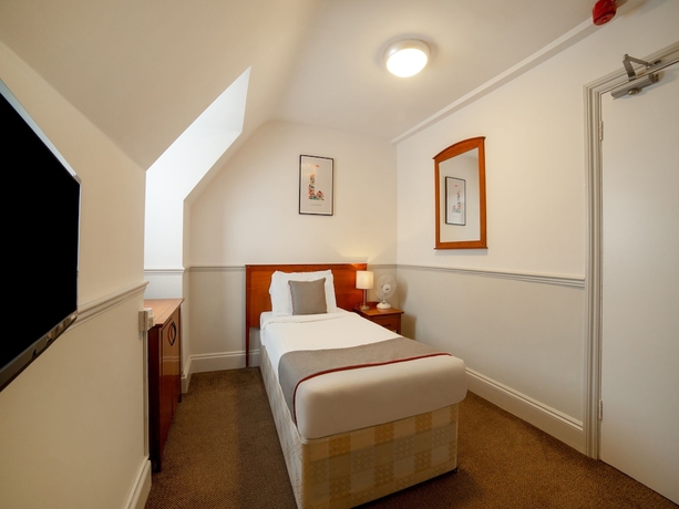 Imagen de la habitación del Hotel OYO London Luton. Foto 10