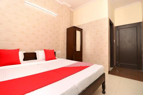 Imagen de la habitación del Hotel OYO Mall Residency. Foto 16
