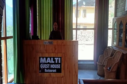 Imagen general del Hotel OYO Malti Guest House. Foto 2