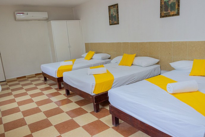 Imagen de la habitación del Hotel OYO Mar&iacute;as,Aeropuerto Internacional de Chetumal. Foto 6