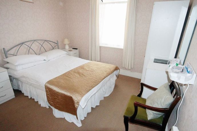 Imagen de la habitación del Hotel OYO Marine Parade, Eastbourne Pier. Foto 8