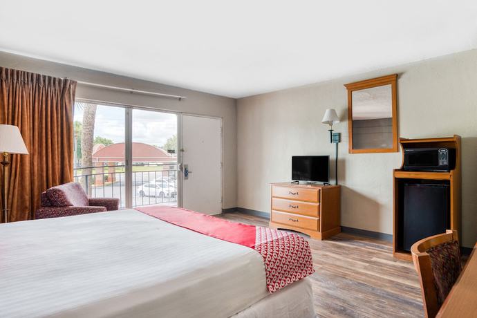 Imagen de la habitación del Hotel OYO Mustang Silverspring FL. Foto 3