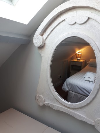 Imagen de la habitación del Hotel OYO No. 3. Foto 15