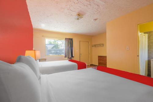 Imagen de la habitación del Hotel OYO North Lima OH - Boardman. Foto 15