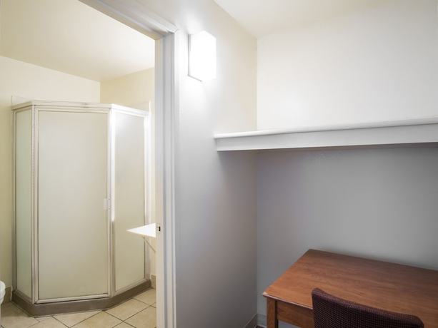 Imagen de la habitación del Hotel OYO Oklahoma City Northeast. Foto 9