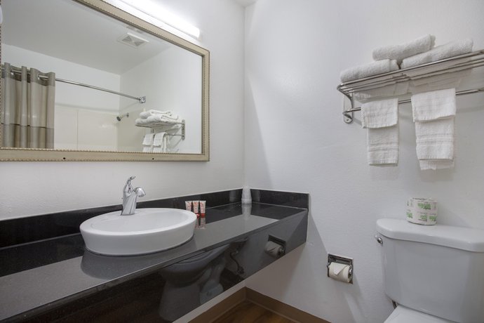 Imagen de la habitación del Hotel OYO Palmdale - Antelope Valley. Foto 5