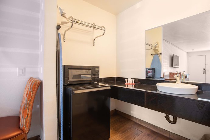 Imagen de la habitación del Hotel OYO Palmdale - Antelope Valley. Foto 16