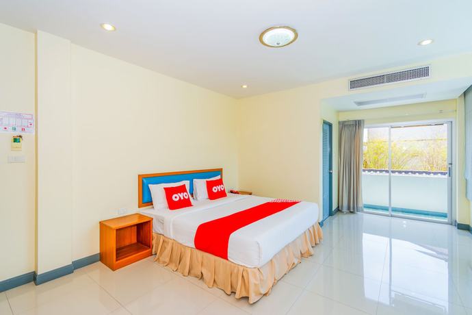 Imagen de la habitación del Hotel OYO Peamsook Resort. Foto 10