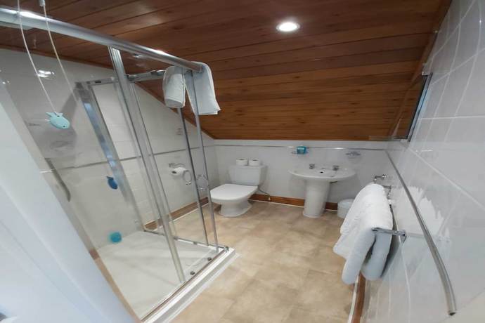 Imagen de la habitación del Hotel OYO Pier. Foto 5