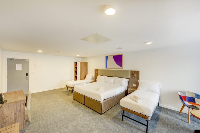 Imagen de la habitación del Hotel OYO Plymouth Central. Foto 3