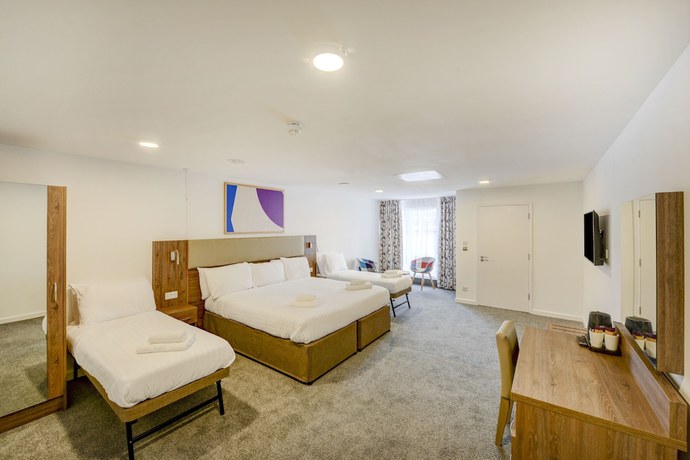Imagen de la habitación del Hotel OYO Plymouth Central. Foto 7