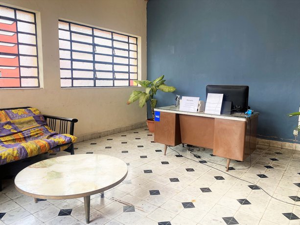 Imagen de los interiores del Hotel OYO Posada Espinosa, M&eacute;rida, Parque de Santa Ana. Foto 19