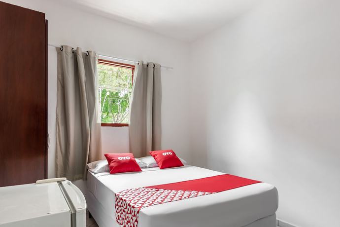 Imagen de la habitación del Hotel OYO Pousada Tia L&eacute;o Campinas, Bar&atilde;o Geraldo. Foto 2
