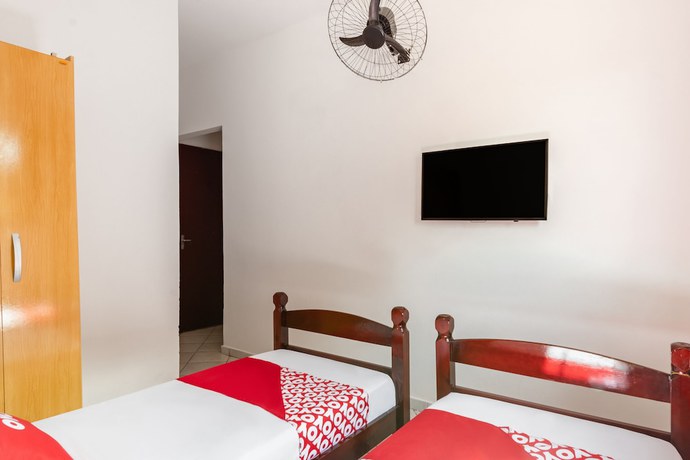 Imagen de la habitación del Hotel OYO Pousada Tia L&eacute;o Campinas, Bar&atilde;o Geraldo. Foto 6