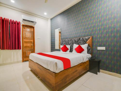 Imagen general del Hotel OYO Rudra Inn. Foto 11