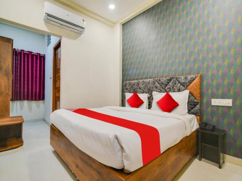 Imagen de la habitación del Hotel OYO Rudra Inn. Foto 20