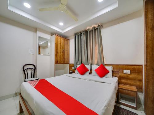 Imagen de la habitación del Hotel OYO SPOT ON Sarthak In. Foto 20