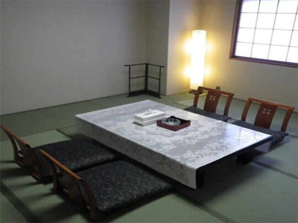 Imagen de la habitación del Hotel OYO Sabae City Hotel Fukui. Foto 9