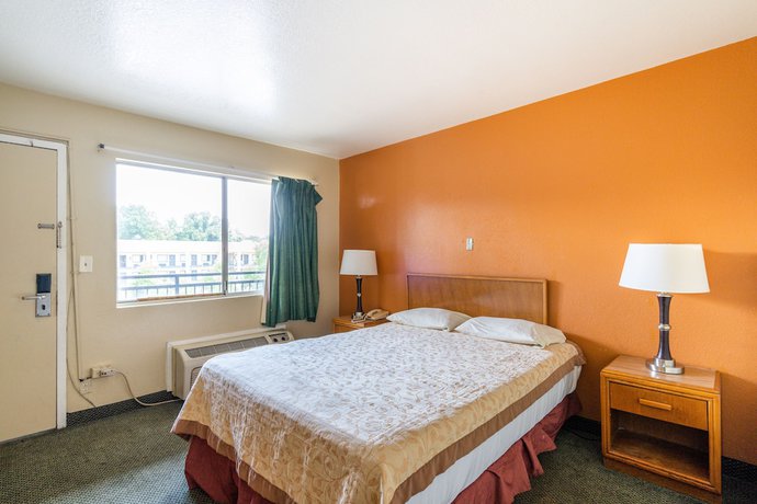 Imagen de la habitación del Hotel OYO Shreveport Airport North. Foto 19