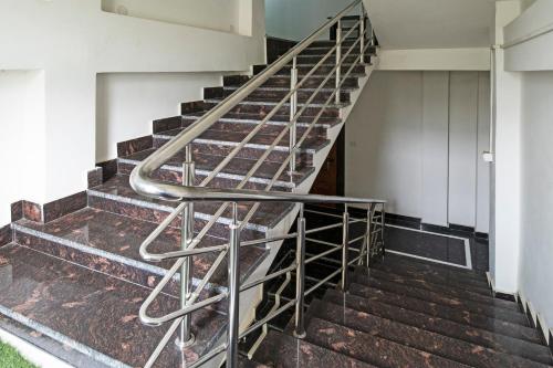 Imagen general del Hotel OYO Shriya\'s Nirvana Inn. Foto 8