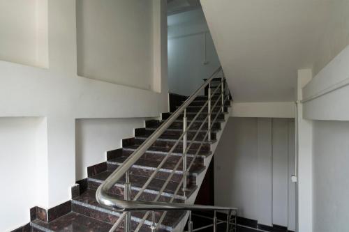 Imagen general del Hotel OYO Shriya\'s Nirvana Inn. Foto 13