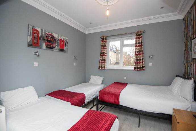 Imagen de la habitación del Hotel OYO Sino. Foto 3