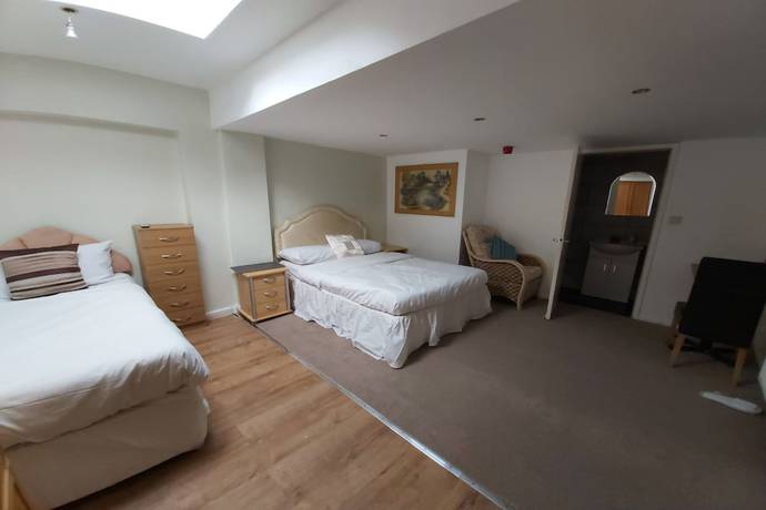 Imagen de la habitación del Hotel OYO Slap Up Lodge, Leyland Waters Cambridge. Foto 5