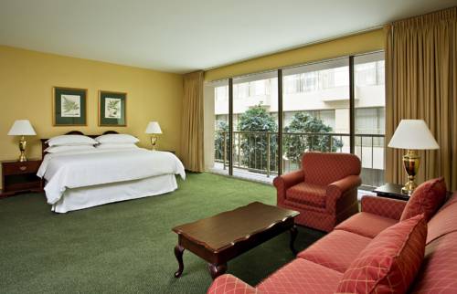 Imagen de la habitación del Hotel OYO St. Louis Downtown City Center MO. Foto 2